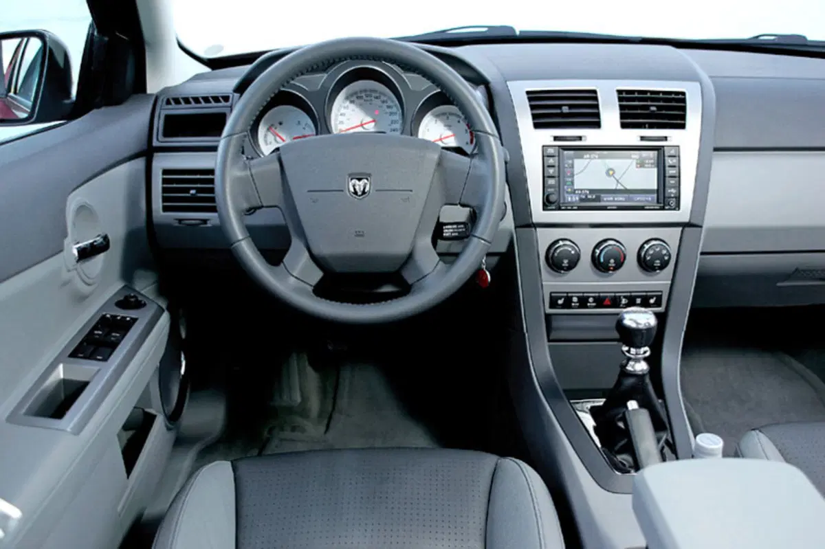 Dodge Avenger (2008-10) (13)
