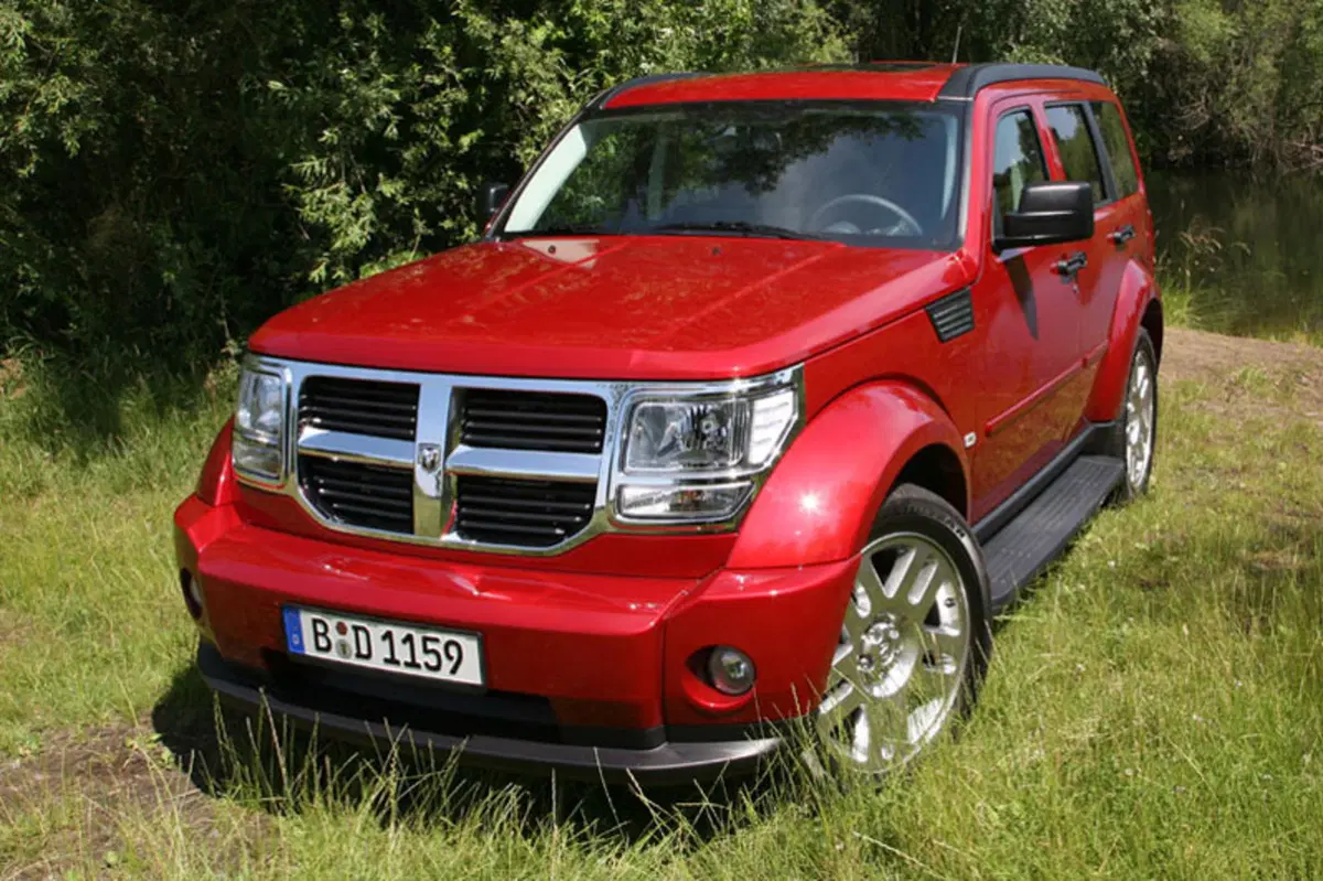 Dodge Nitro (2007-10) (9)