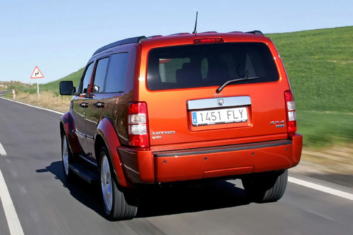 Dodge Nitro (2007-10) (14)