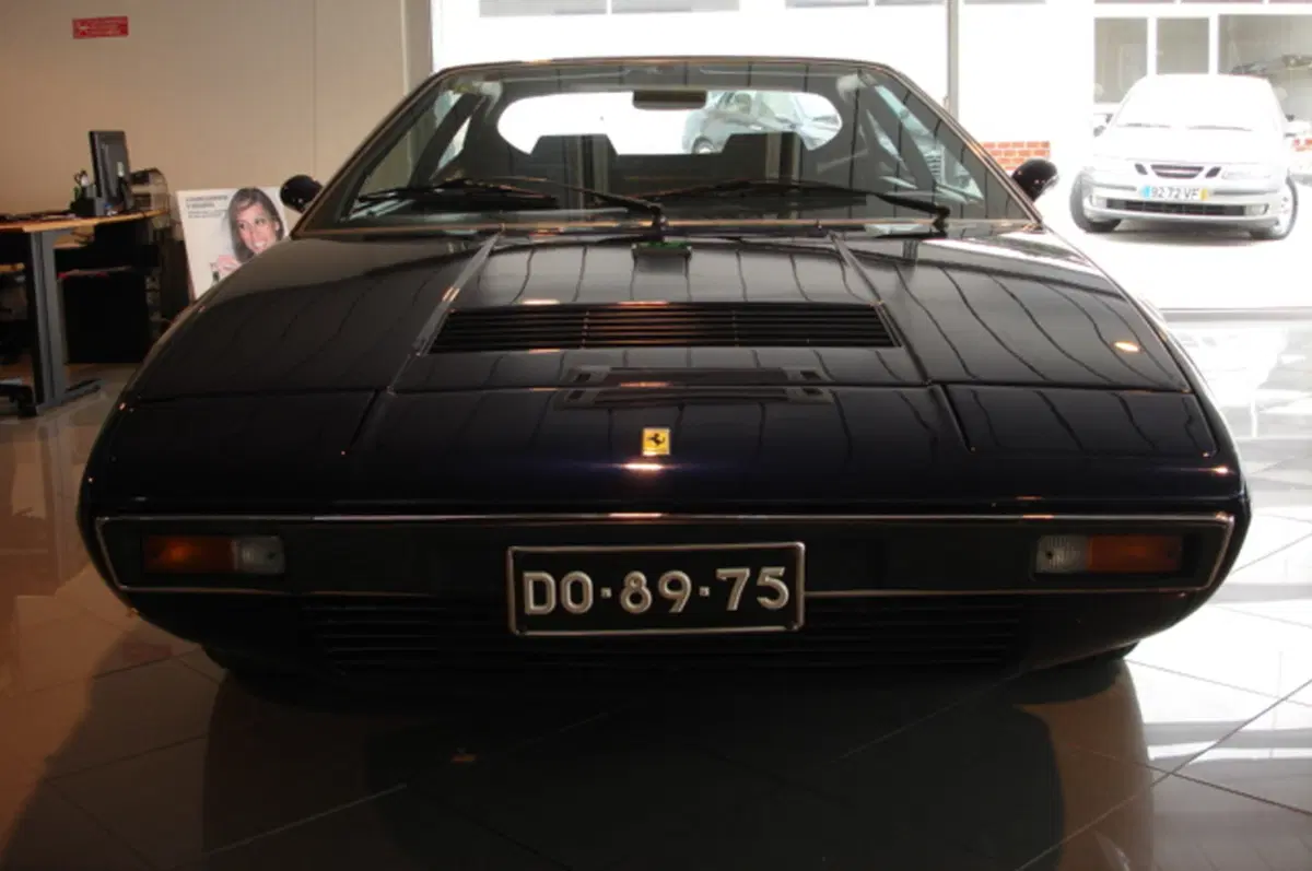Ferrari Dino 208 GT/4 Coupé Dino 208 GT/4 (2)