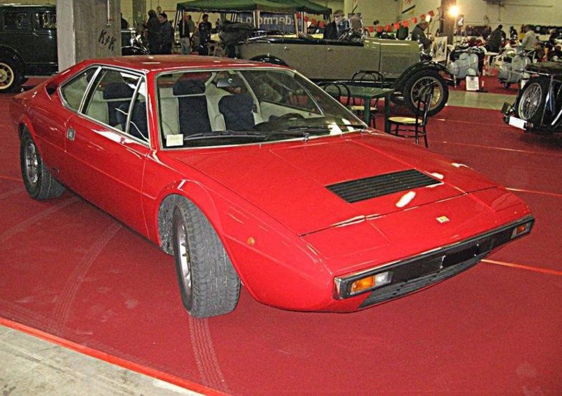 Ferrari Dino 208 GT/4 Coupé (1975-80) (3)
