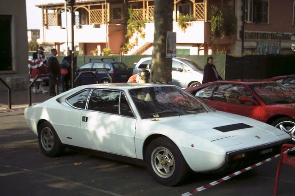 Ferrari Dino 208 GT/4 Coupé Dino 208 GT/4 (5)