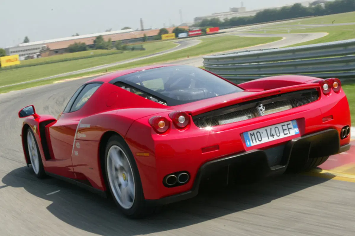 Ferrari Enzo Coupé (2002-02) (19)
