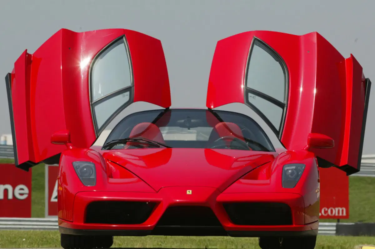 Ferrari Enzo Coupé (2002-02) (21)