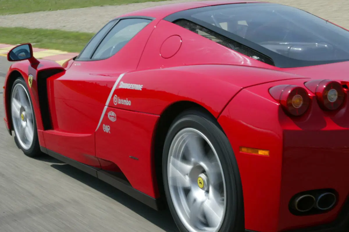 Ferrari Enzo Coupé (2002-02) (31)
