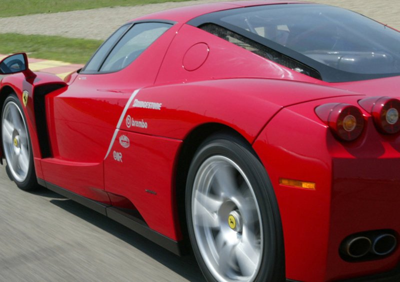 Ferrari Enzo Coupé (2002-02) (31)