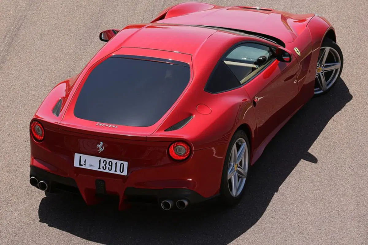 Ferrari F12 Coupé F12berlinetta (21)