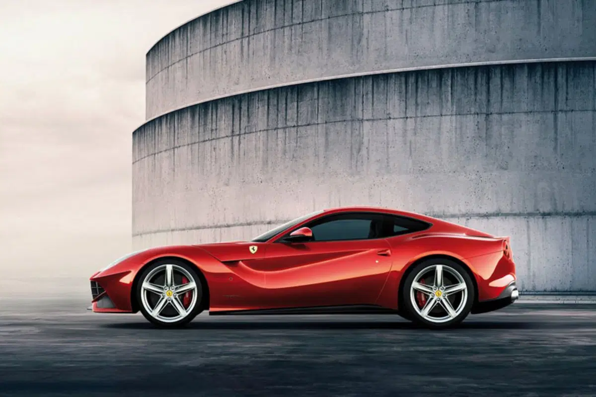 Ferrari F12 Coupé F12berlinetta (31)
