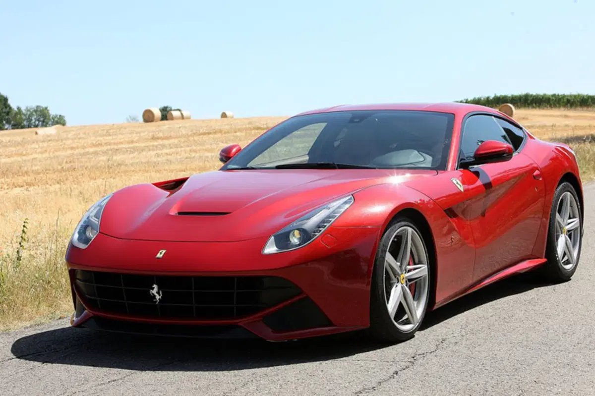 Ferrari F12 Coupé F12berlinetta (35)
