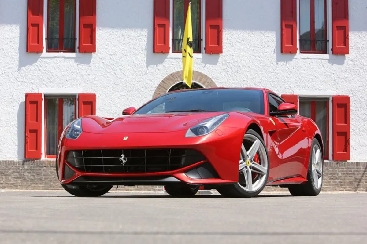 Ferrari F12 Coupé F12berlinetta (40)