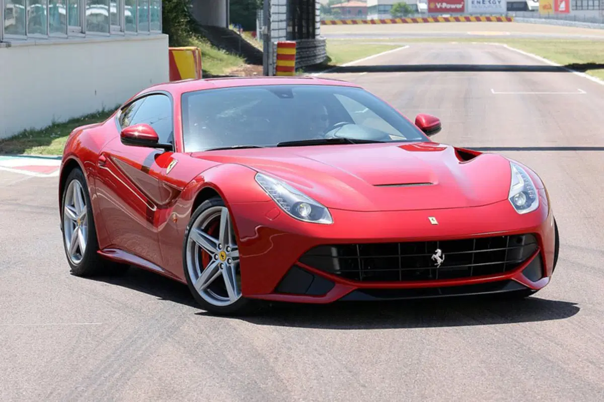Ferrari F12 Coupé F12berlinetta (42)