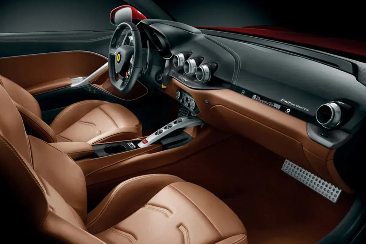 Ferrari F12 Coupé F12berlinetta (50)