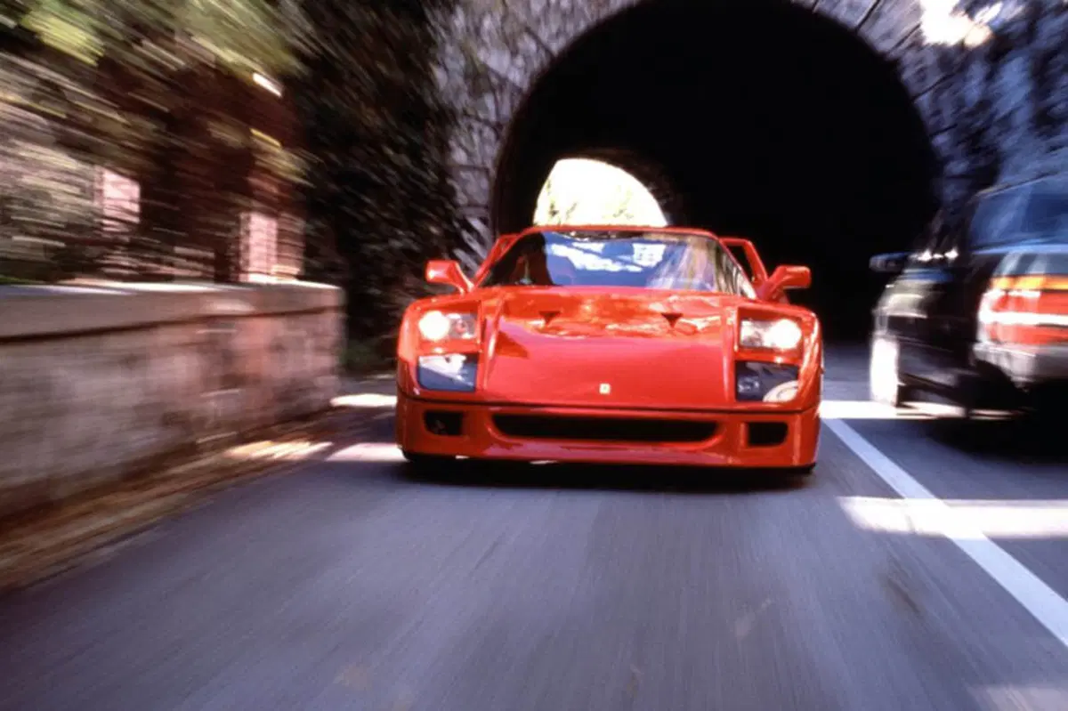 Ferrari F40 Coupé (1988-93) (11)