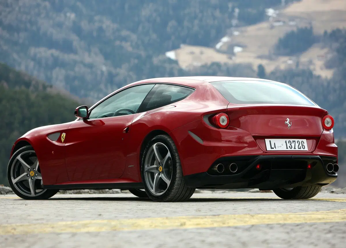 Ferrari FF Coupé (2011-16) (12)