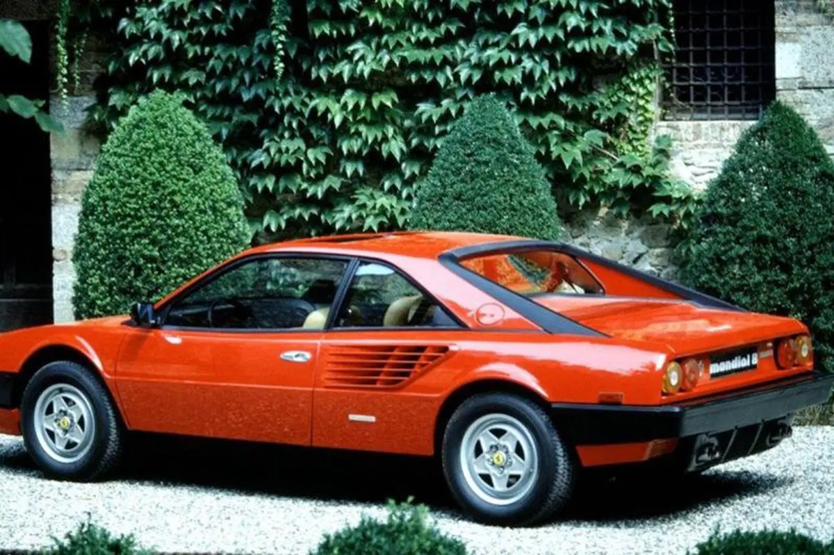 Ferrari Mondial Coupé (1980-93) (6)