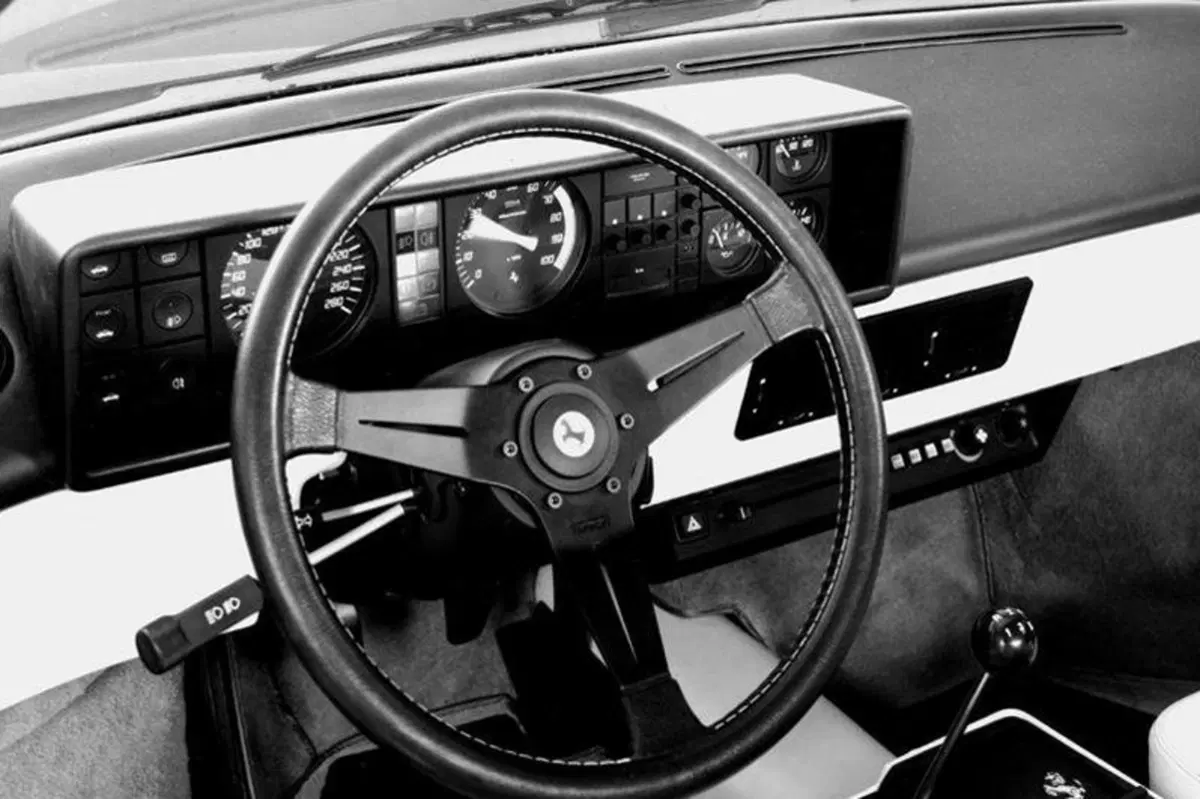 Ferrari Mondial Coupé (1980-93) (18)