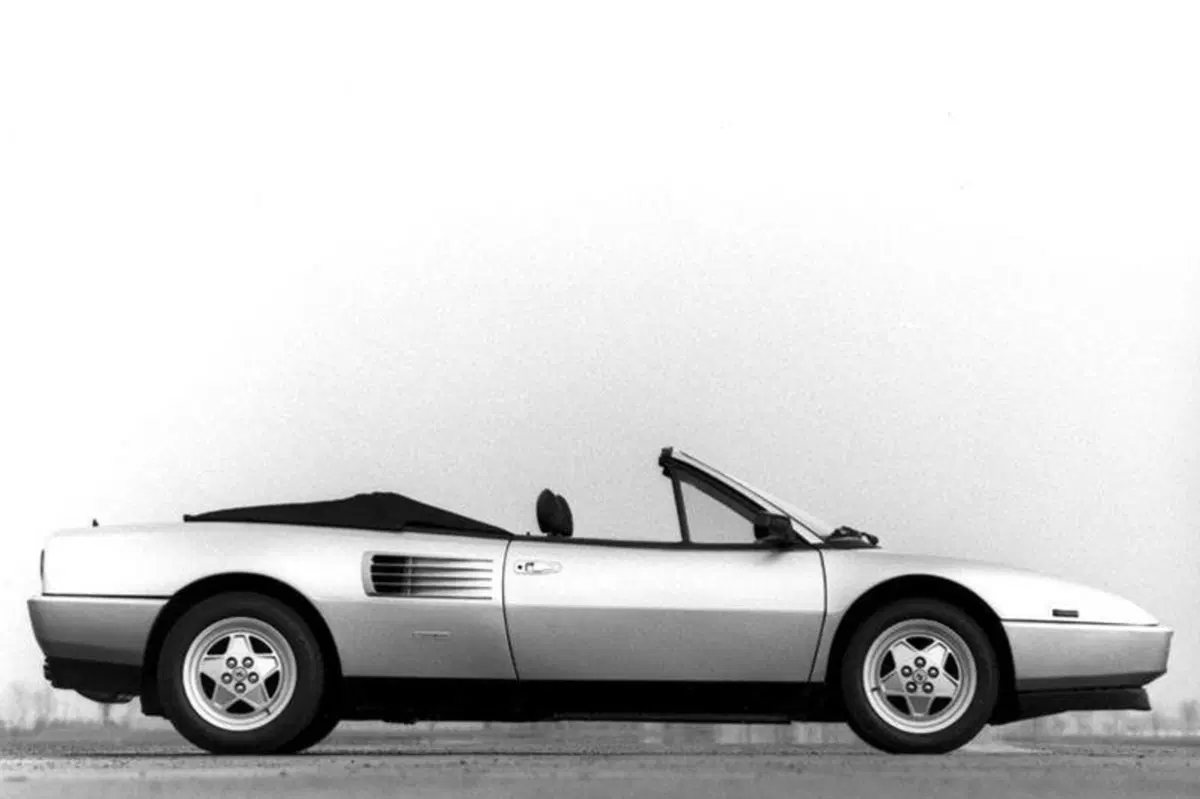 Ferrari Mondial Spider 3.2 Cabriolet (4)