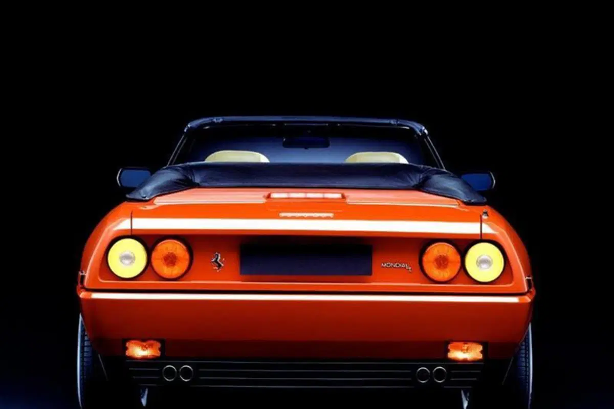Ferrari Mondial Spider 3.2 Cabriolet (8)