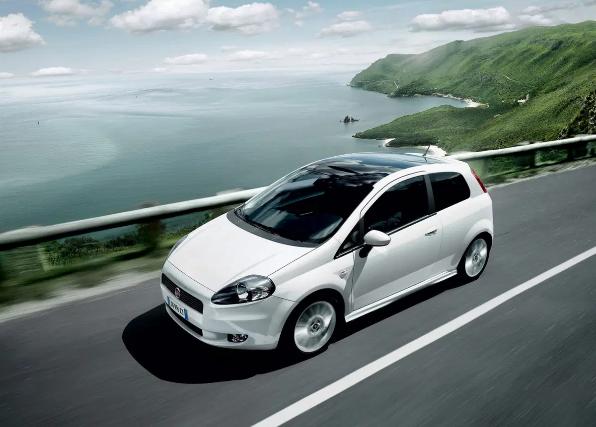 Fiat Grande Punto 1.3 MJT 90 CV 3 porte Dynamic (4)