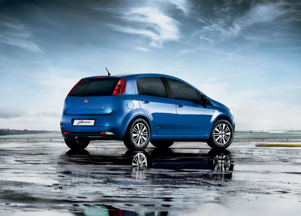 Fiat Grande Punto 1.3 MJT 90 CV 3 porte Dynamic (15)