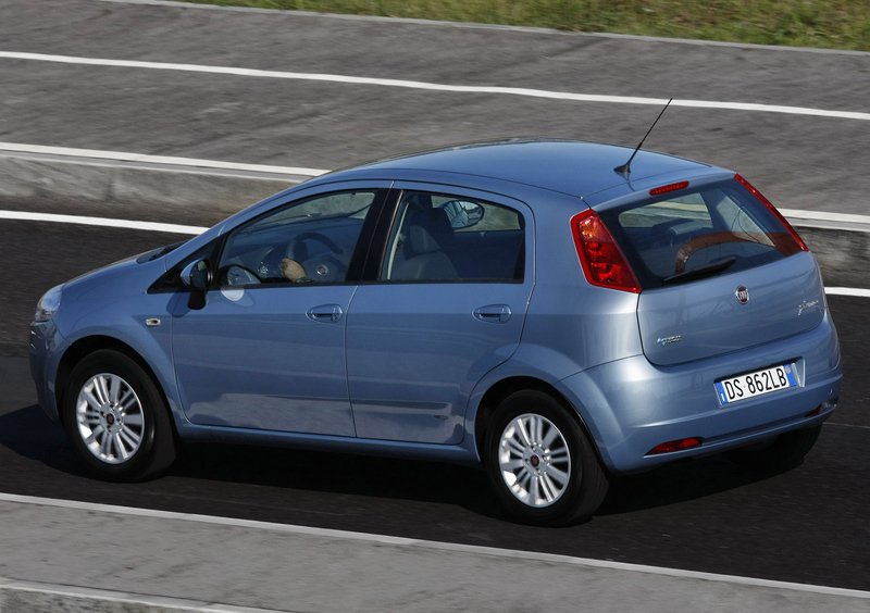 Fiat Grande Punto (2005-12) (18)