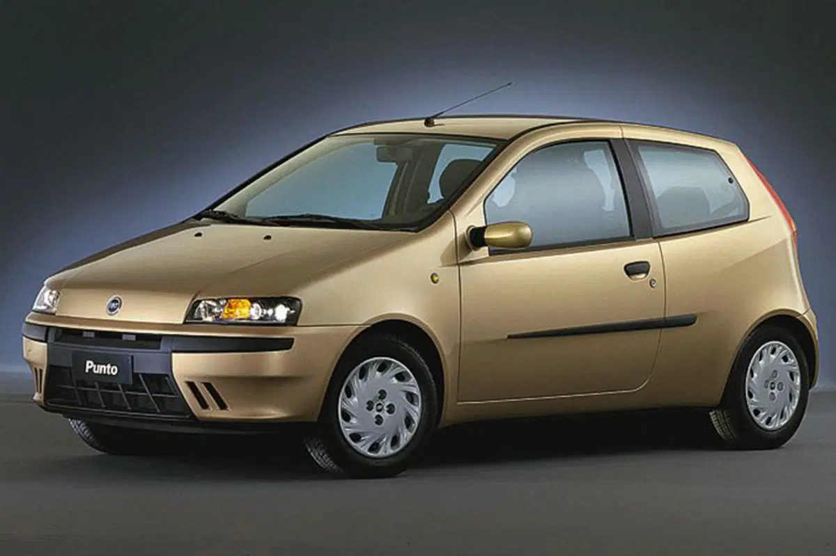 Fiat Punto 1.2i cat 3 porte (3)