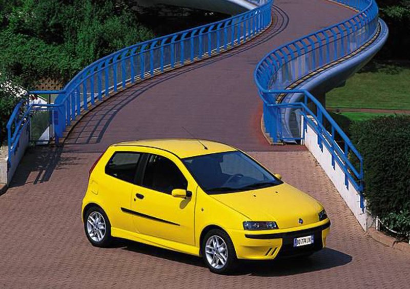 Fiat Punto (1999-03) (7)