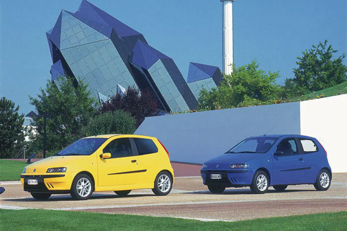 Fiat Punto 1.2i cat 3 porte (13)