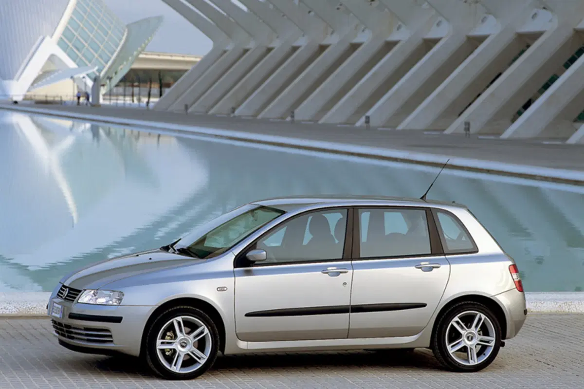 Fiat Stilo 2.4i 20V 3 porte Abarth (4)