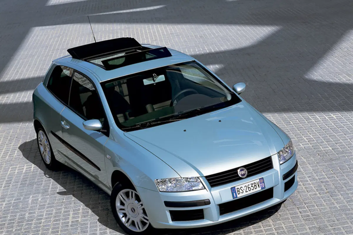 Fiat Stilo 2.4i 20V 3 porte Abarth (21)