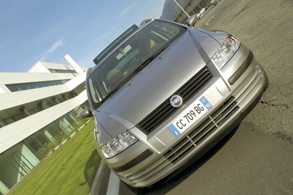 Fiat Stilo Station Wagon (2002-09) (11)