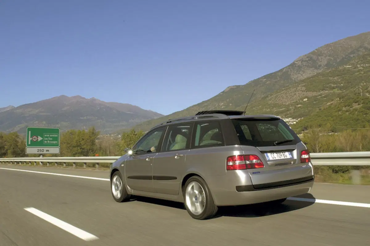 Fiat Stilo Station Wagon (2002-09) (16)