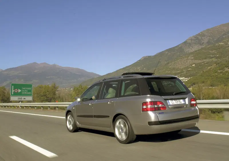Fiat Stilo Station Wagon (2002-09) (16)