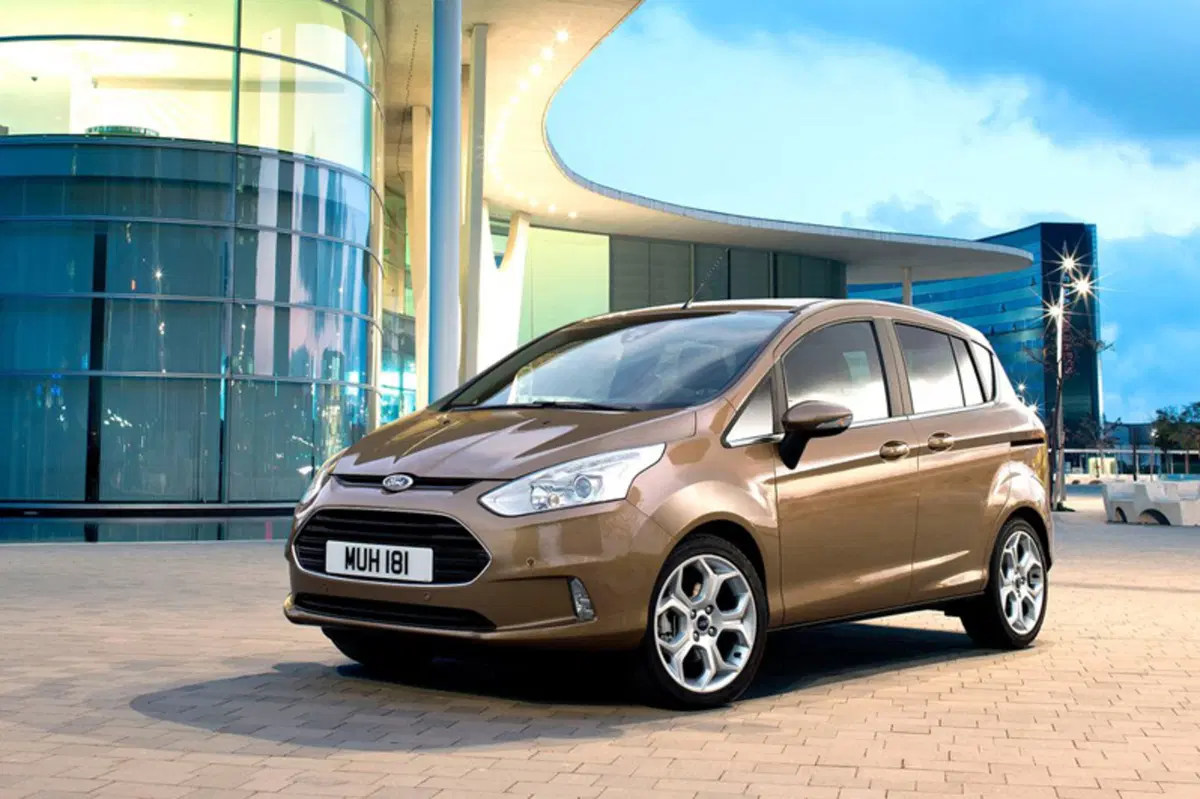 Ford B-Max B-Max 1.6 TDCi 95 CV Titanium (8)