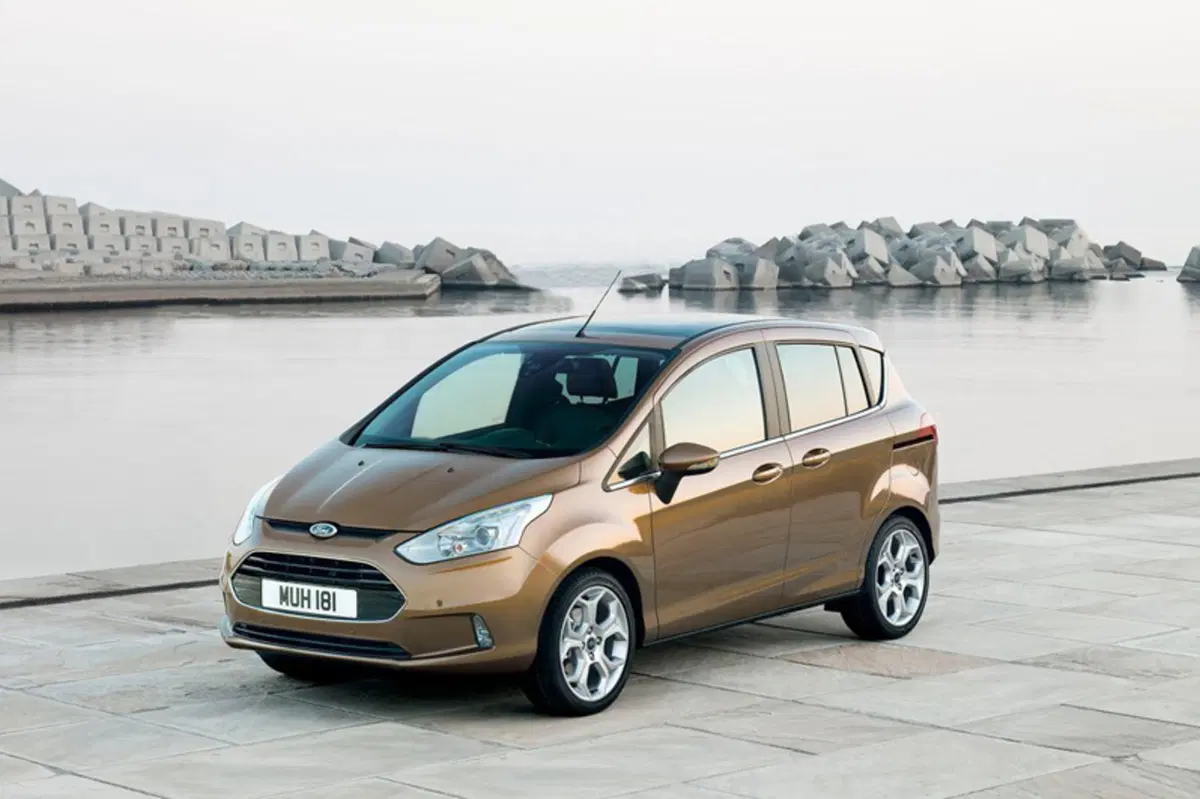 Ford B-Max B-Max 1.6 TDCi 95 CV Titanium (4)