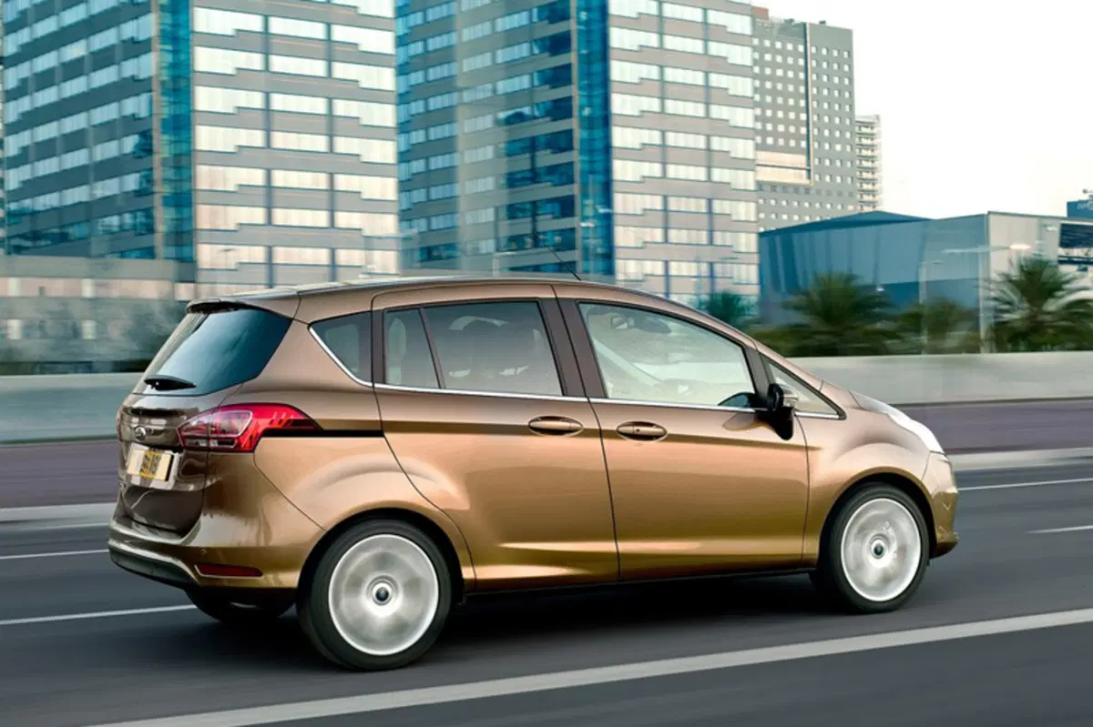 Ford B-Max B-Max 1.6 TDCi 95 CV Titanium (10)