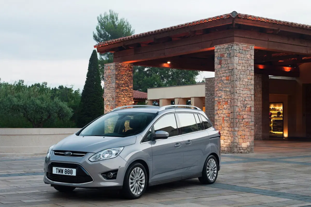 Ford C-Max 1.5 TDCi 120CV Powershift Start&Stop Business (26)