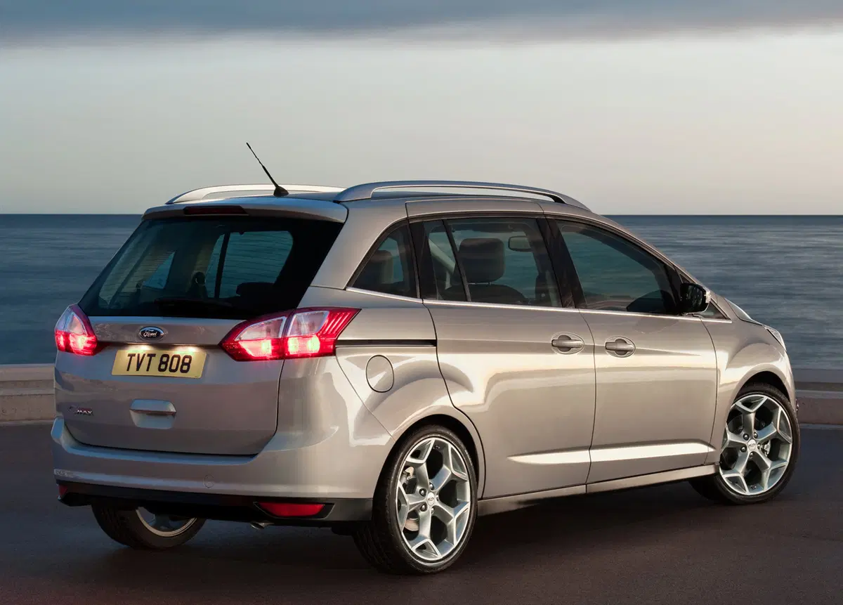 Ford C-Max 1.5 TDCi 120CV Powershift Start&Stop Business (27)