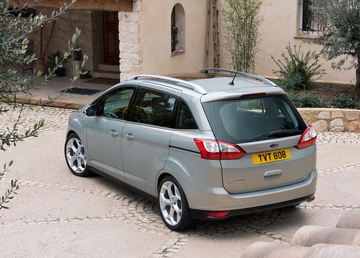 Ford C-Max 1.5 TDCi 120CV Powershift Start&Stop Business (31)