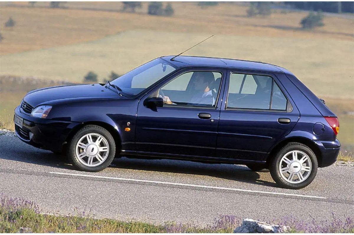 Ford Fiesta (1995-02) (3)