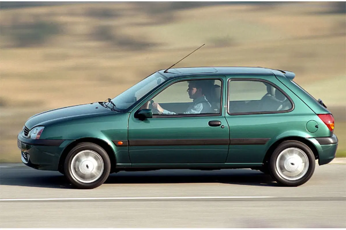 Ford Fiesta (1995-02) (4)