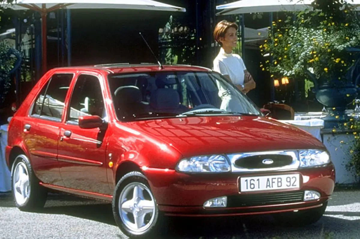 Ford Fiesta (1995-02) (6)