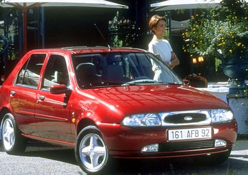Ford Fiesta (1995-02) (6)