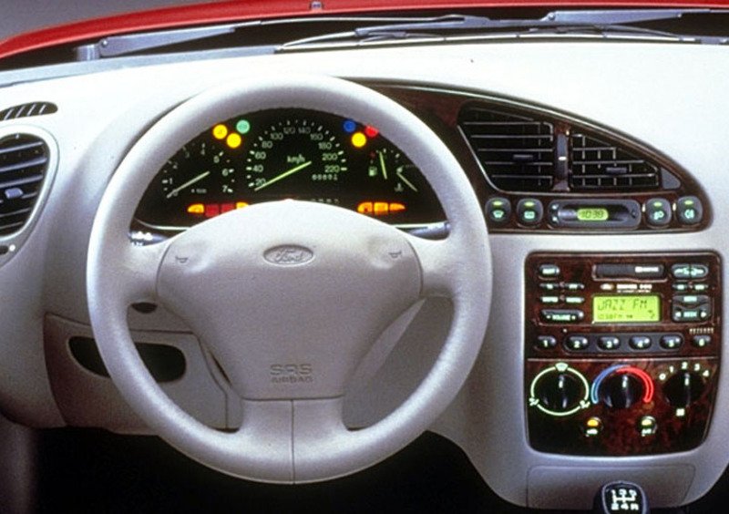 Ford Fiesta (1995-02) (12)