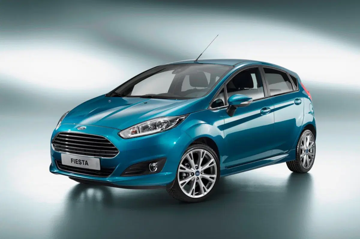 Ford Fiesta 1.5 TDCi 75CV 3 porte Black & White Edition (2)