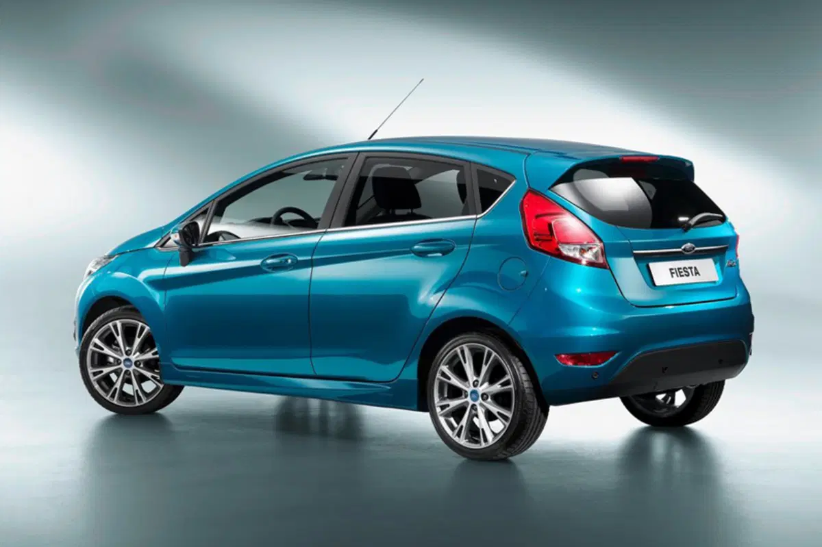 Ford Fiesta 1.5 TDCi 75CV 3 porte Black & White Edition (4)