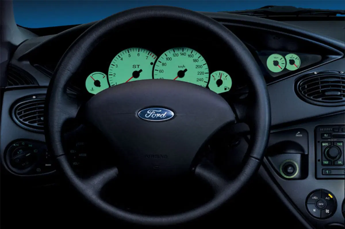 Ford Focus (1998-05) (8)