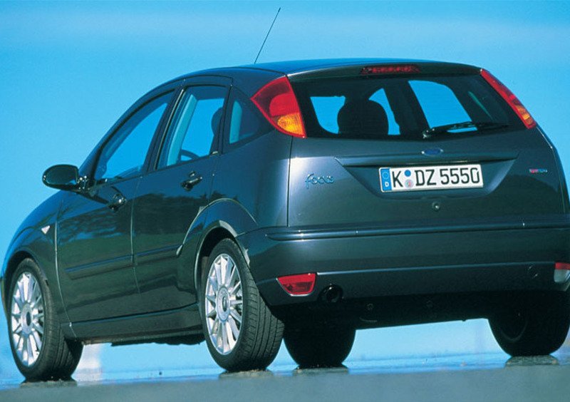 Ford Focus (1998-05) (14)