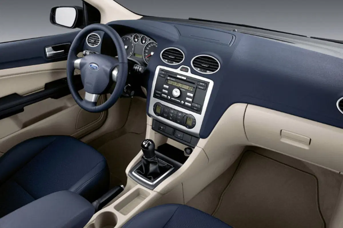 Ford Focus (2003-08) (16)