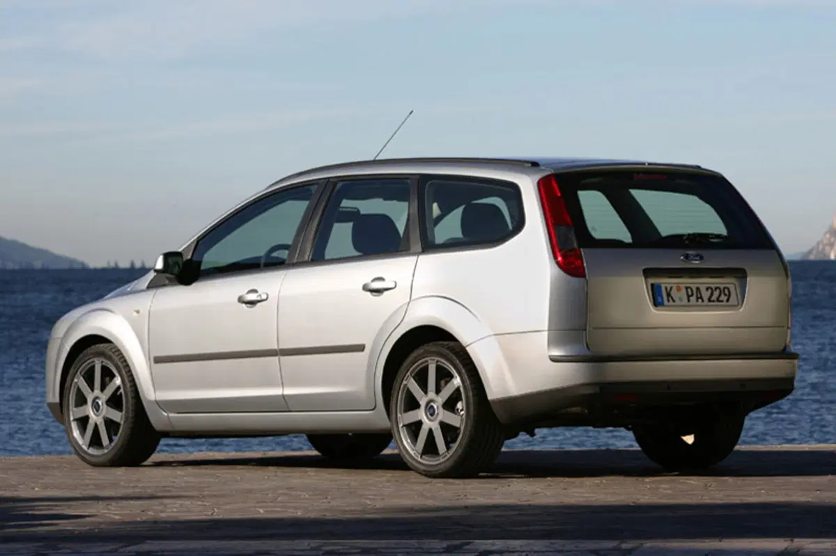Ford Focus Station Wagon (2004-08) (3)